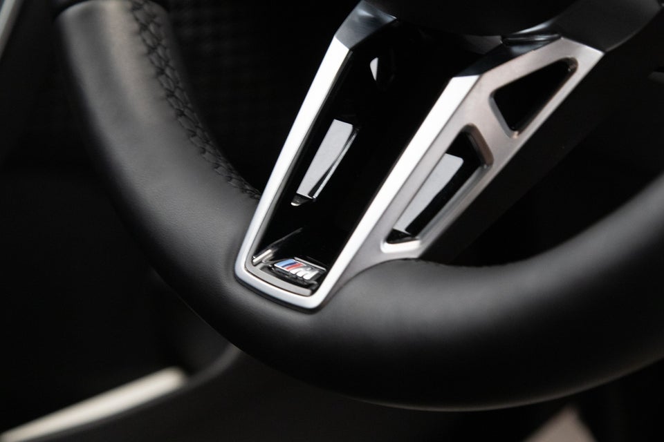 BMW iX2 eDrive20 Charged M-Sport 5d