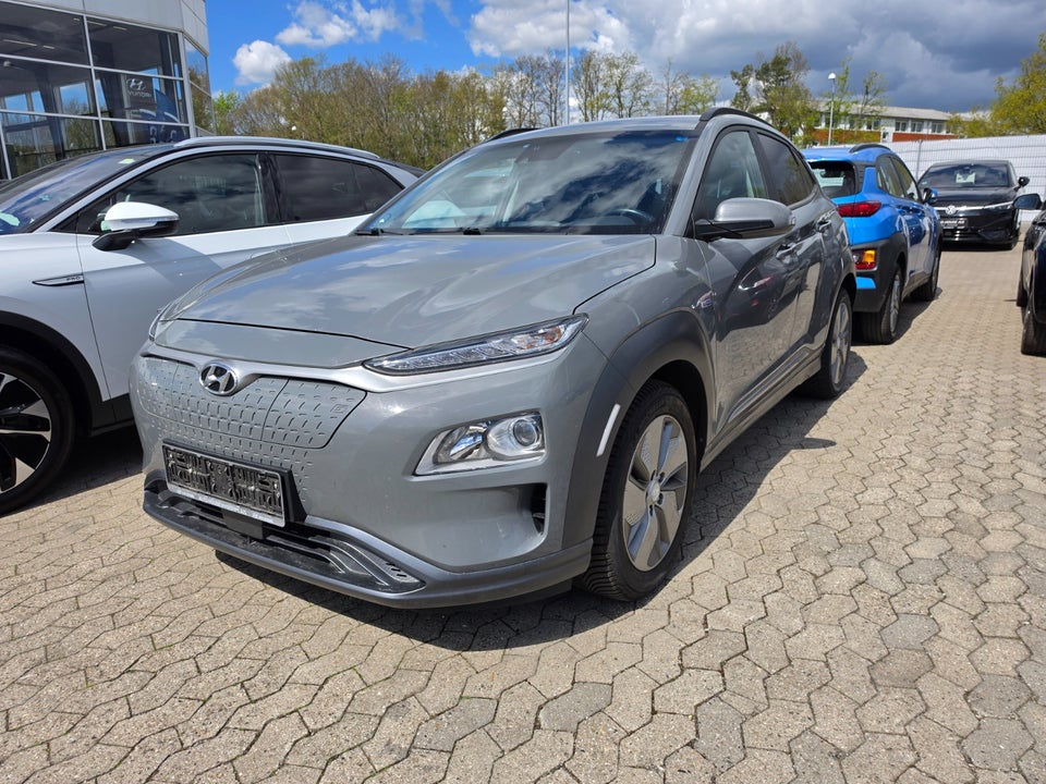 Hyundai Kona 64 EV Essential 5d