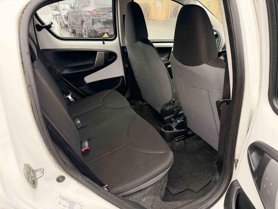 Toyota Aygo 1,0 Plus 5d