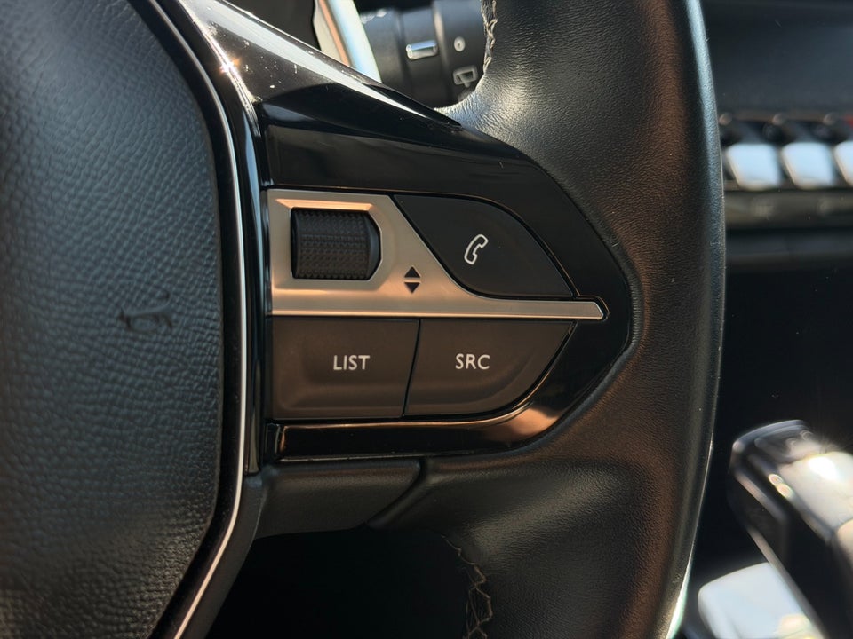 Peugeot 3008 1,6 Hybrid Allure EAT8 5d