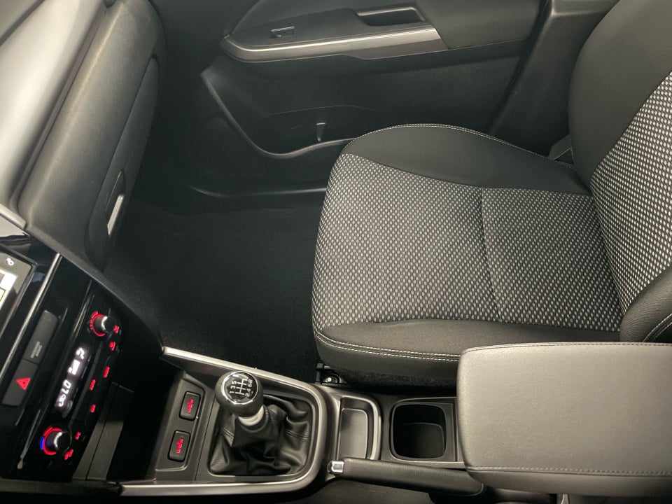 Suzuki Vitara 1,4 mHybrid Active 5d