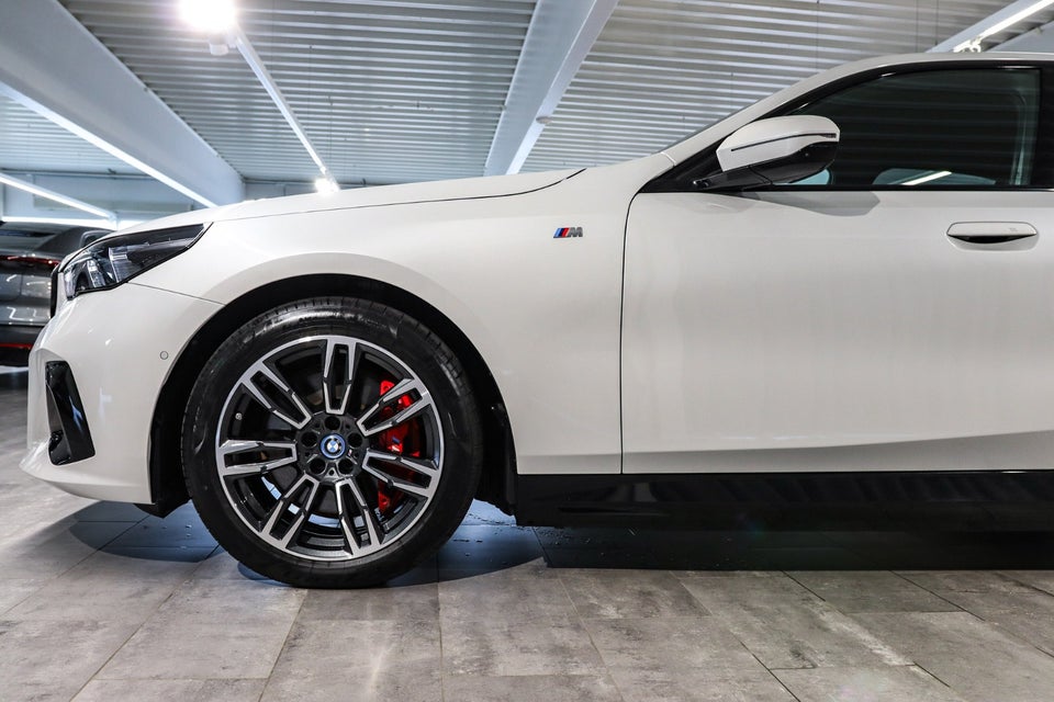 BMW i5 eDrive40 M-Sport Pro 4d