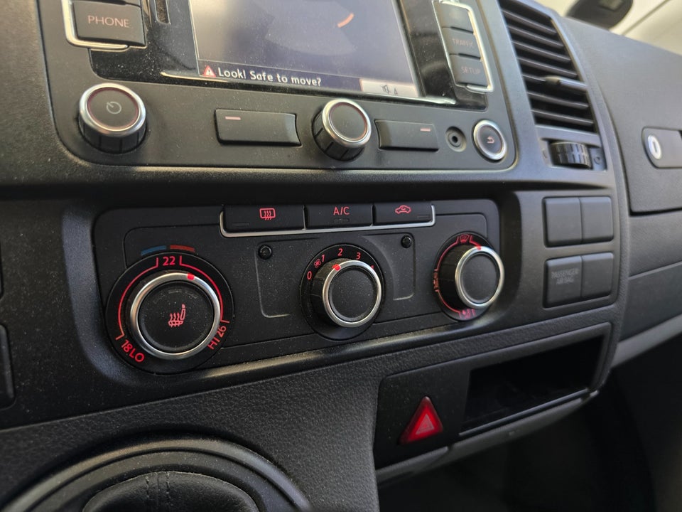 VW Transporter 2,0 TDi 140 Kassevogn DSG kort