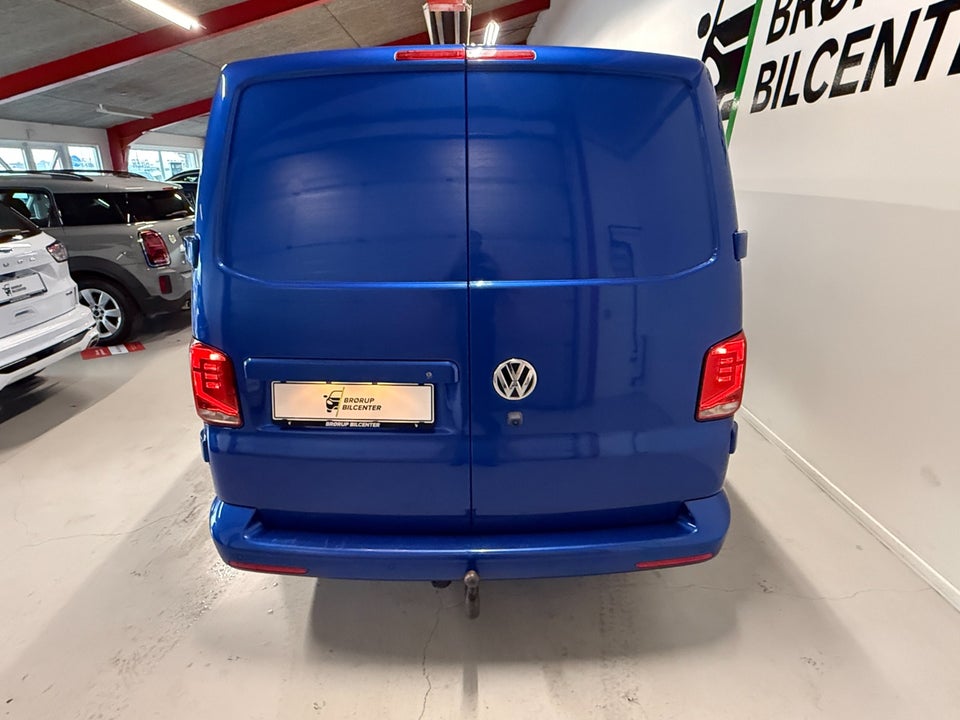 VW Transporter 2,0 TDi 199 Kassevogn DSG lang