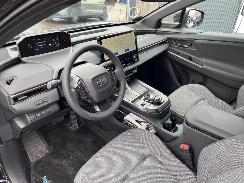 Toyota bZ4X 73 Active 5d