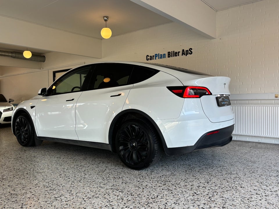 Tesla Model Y Long Range AWD 5d