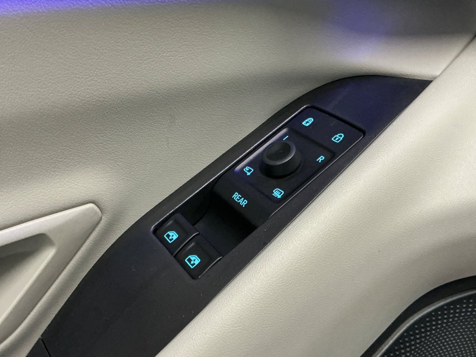 Ford Explorer 82 Premium Extended Range 5d