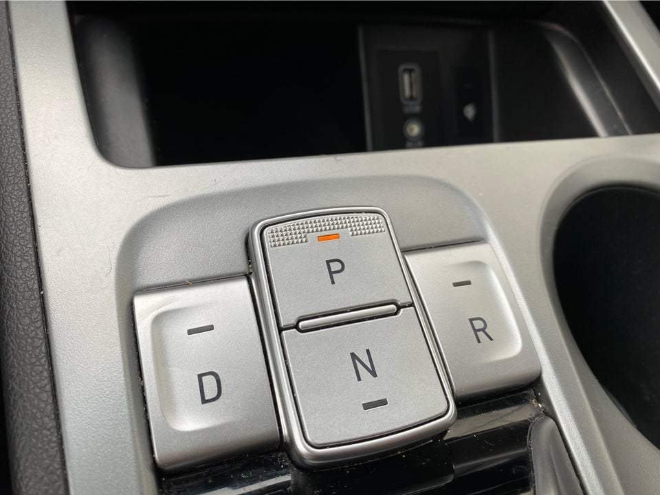 Hyundai Kona 64 EV Premium 5d