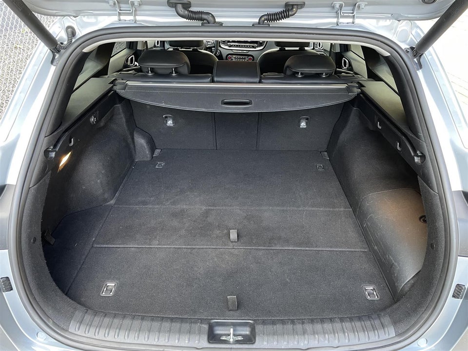 Kia Ceed 1,6 PHEV Upgrade Intro SW DCT 5d