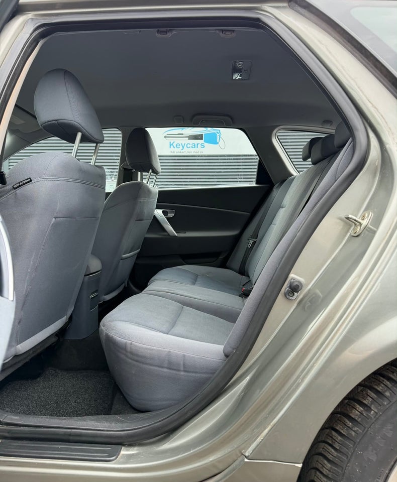 Nissan Primera 1,6 Acenta 5d