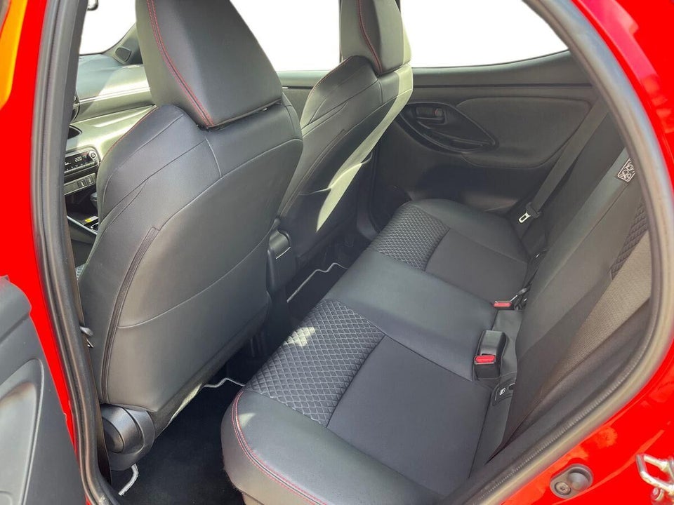 Toyota Yaris 1,5 Hybrid H3 Premier Edition e-CVT 5d