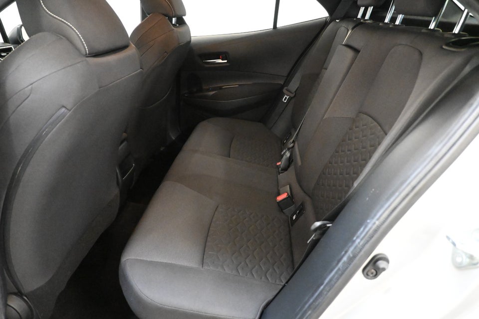 Toyota Corolla 1,8 Hybrid H3 MDS 5d