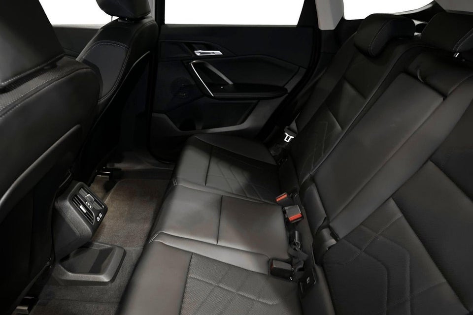 BMW iX1 eDrive20 X-Line 5d