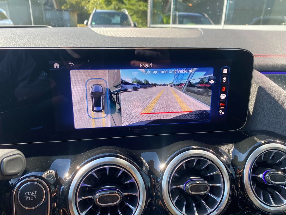 Mercedes EQA300 AMG Line 4Matic 5d