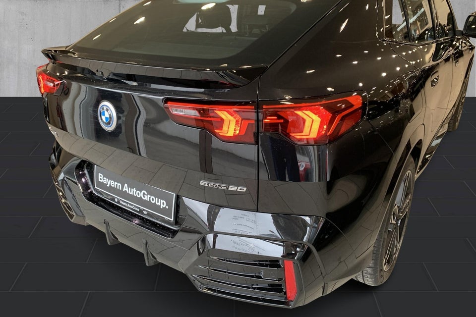 BMW iX2 eDrive20 M-Sport 5d