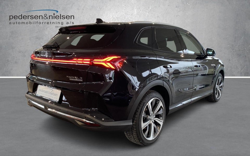 MG Marvel R Luxury 5d