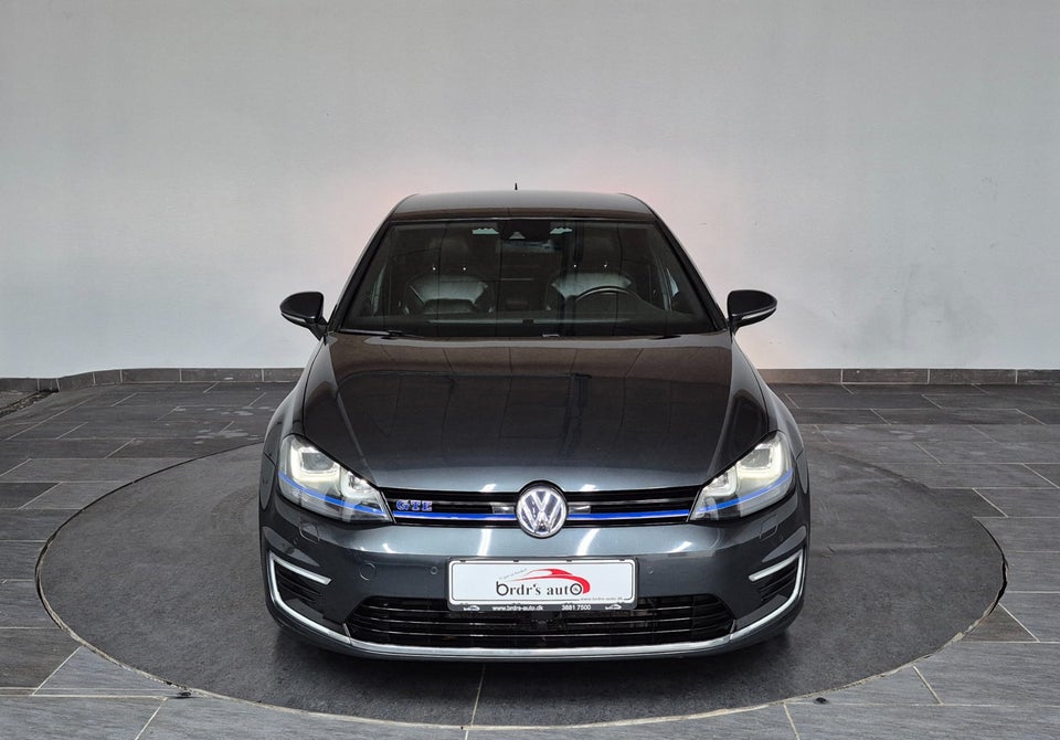 VW Golf VII 1,4 GTE DSG 5d