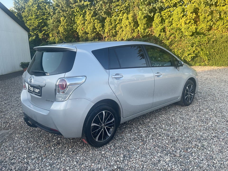 Toyota Verso 1,8 VVT-i T2 Premium 7prs 5d