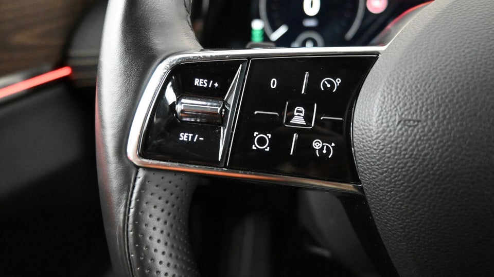 Renault Megane E-Tech 60 Iconic 5d