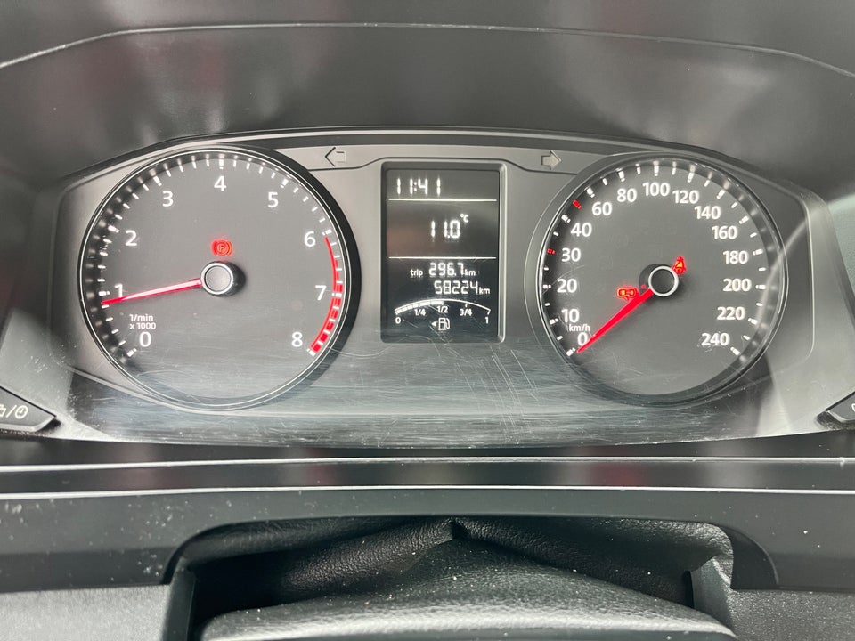 VW Transporter 2,0 TSi 150 Ladvogn lang 2d