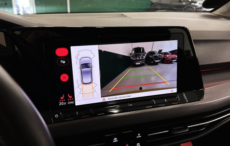 VW Golf VIII 1,4 eHybrid DSG 5d