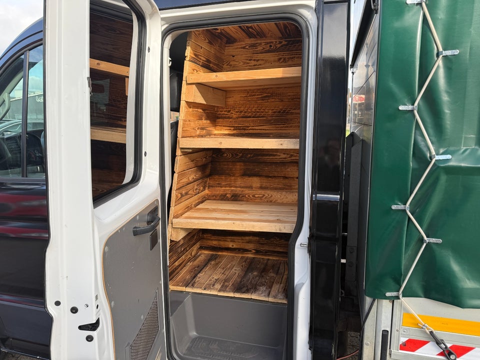 VW Crafter 35 2,0 TDi 177 Ladvogn L3