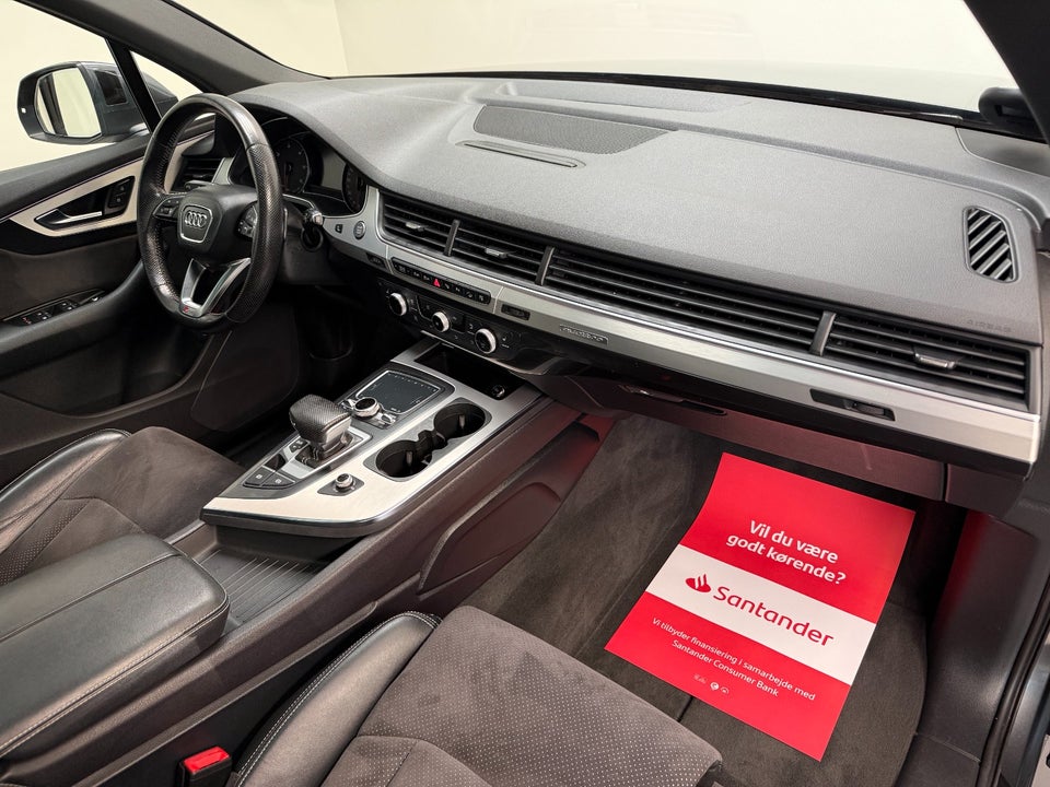 Audi Q7 3,0 TDi 272 S-line quattro Tiptr. 5d