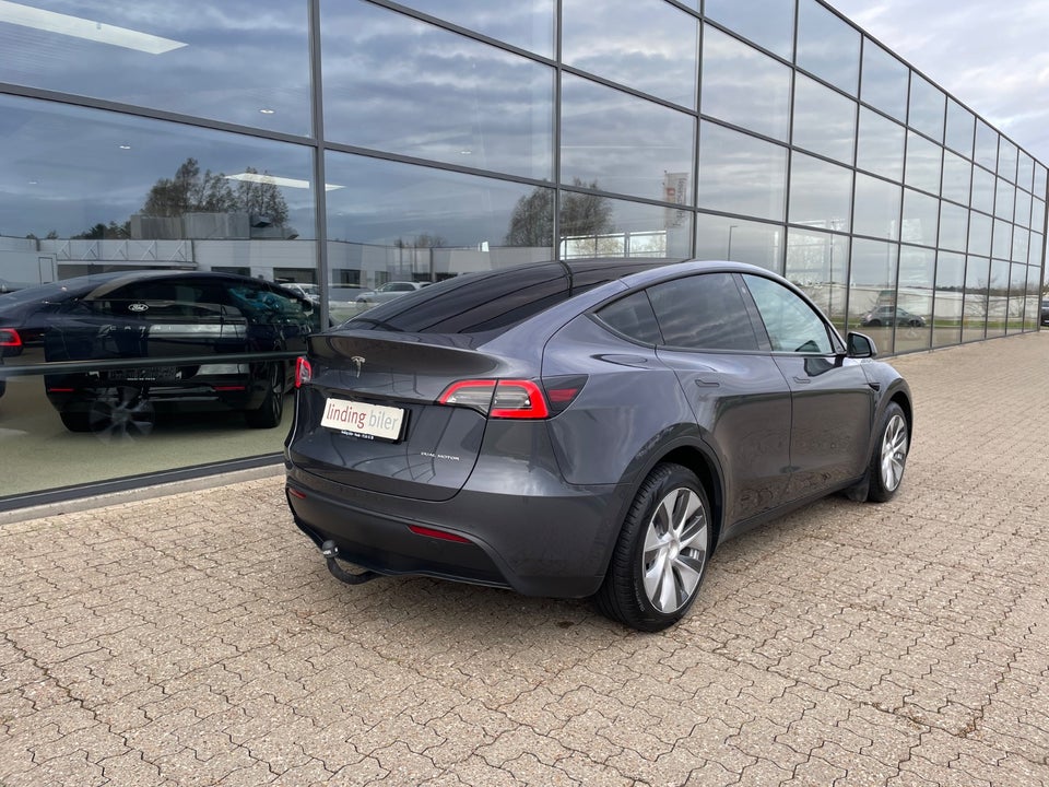 Tesla Model Y Long Range AWD 5d