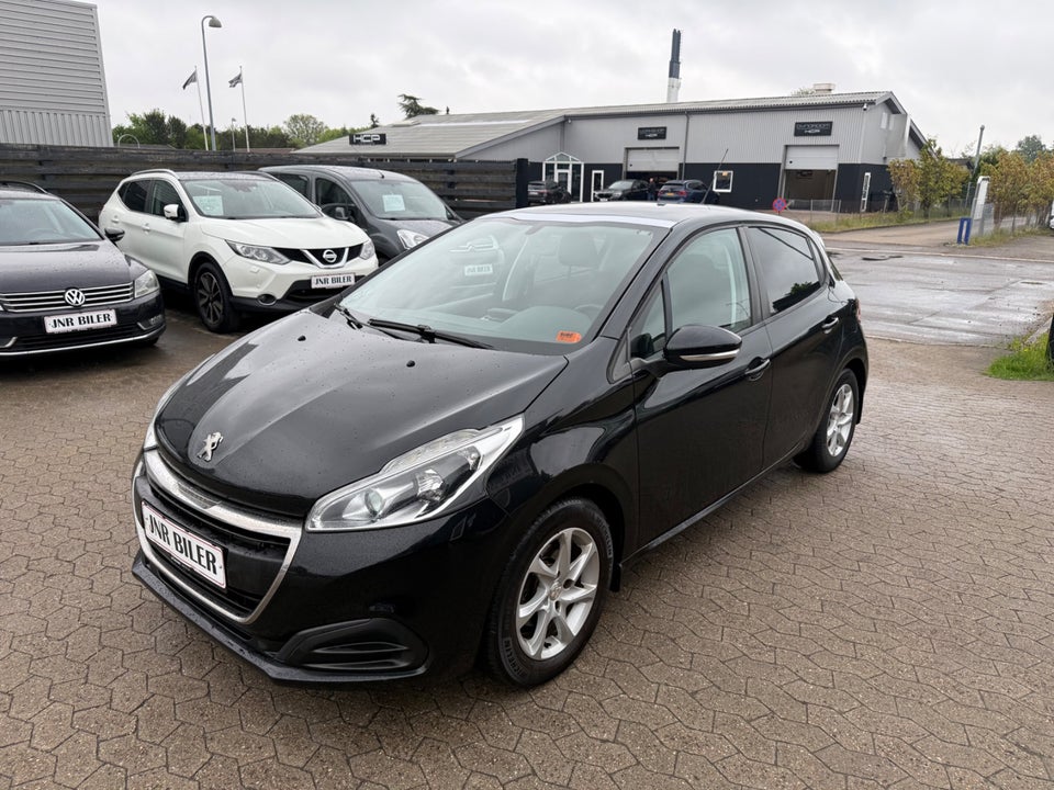 Peugeot 208 1,2 VTi 82 Allure Sky 5d