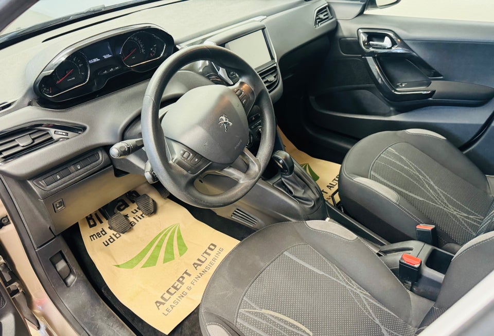 Peugeot 208 1,2 VTi Active 5d