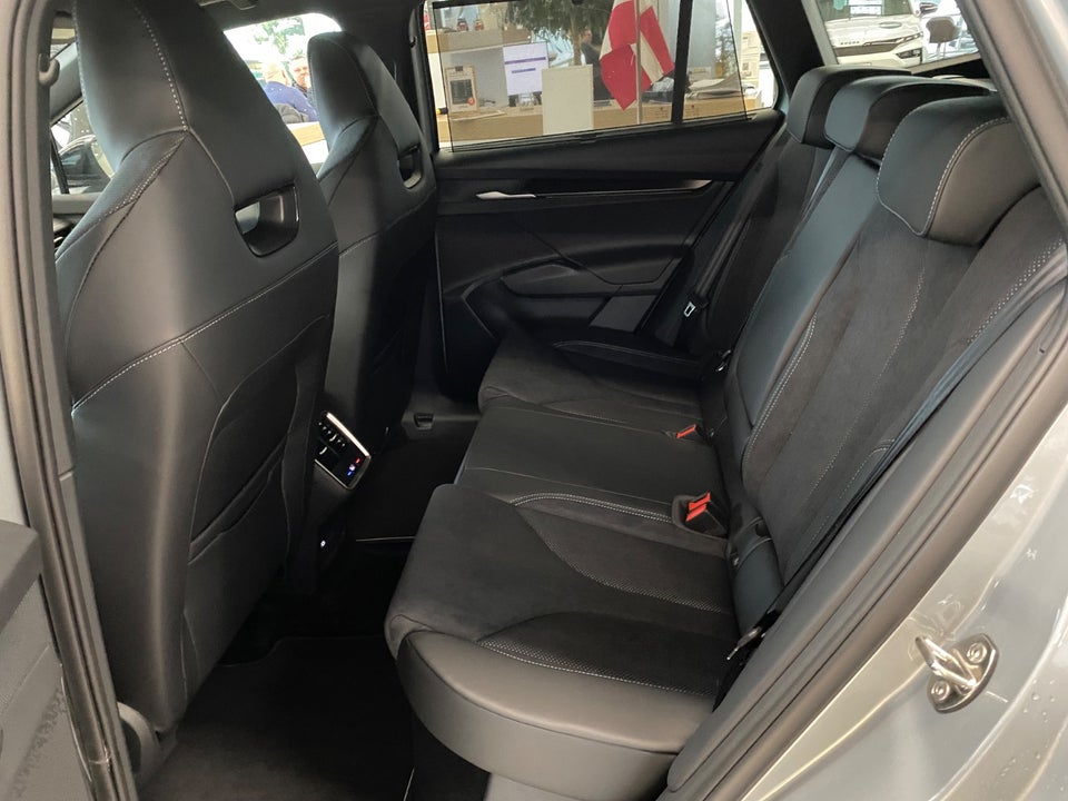 Skoda Enyaq 85 iV Sportline Advanced 5d