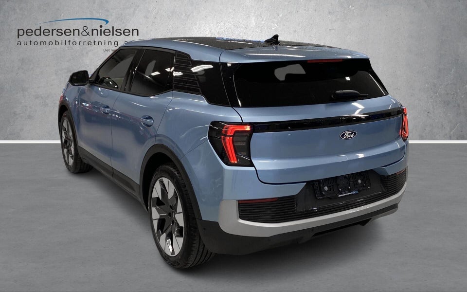 Ford Explorer 82 Premium Extended Range 5d