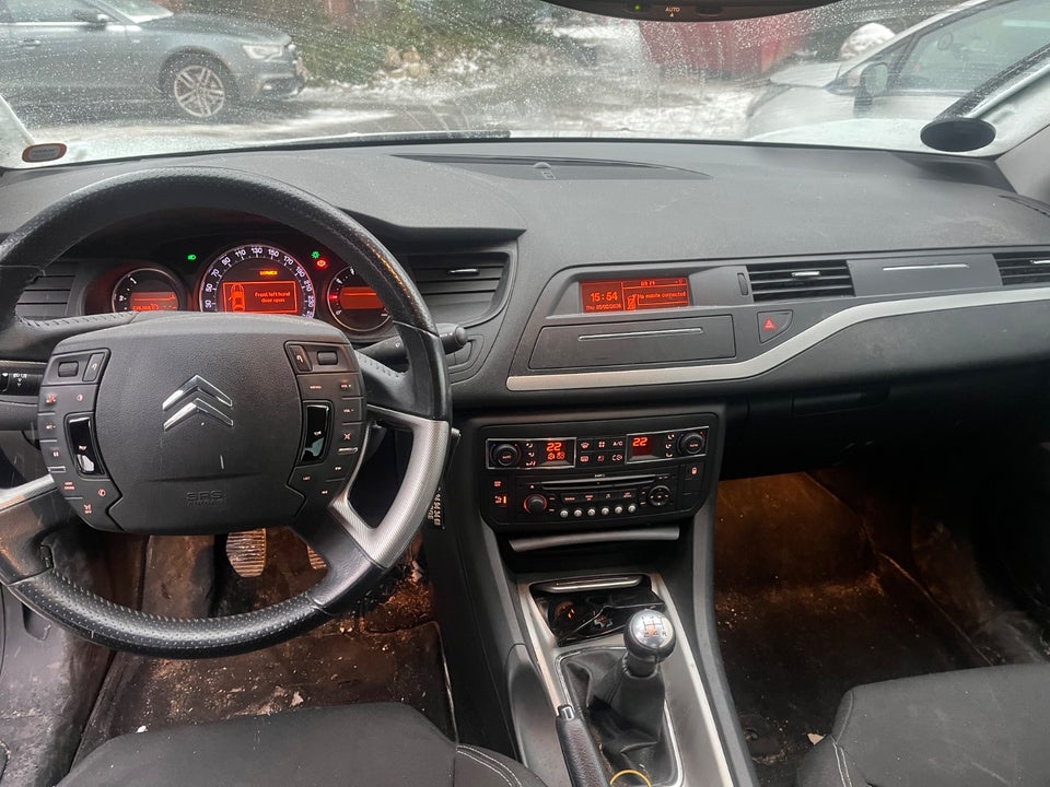 Citroën C5 2,0i 16V Dynamique 4d