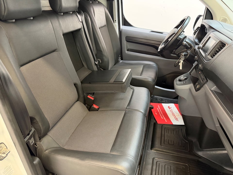 Toyota ProAce 2,0 D 120 Long Comfort Master aut. 5d