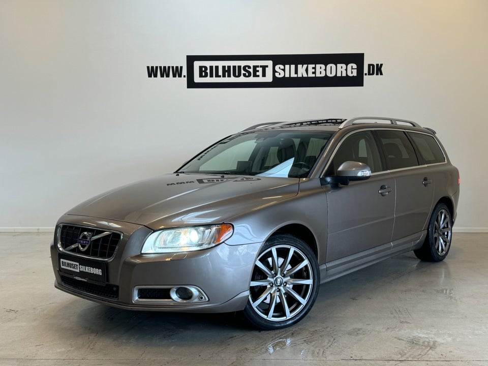 Volvo V70 2,4 D5 205 Summum aut. 5d