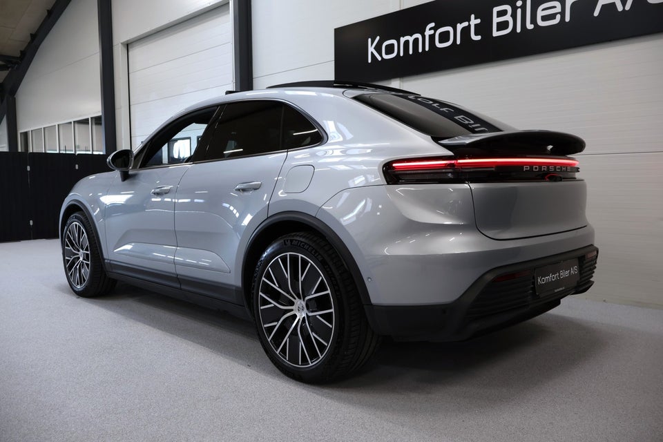 Porsche Macan 5d