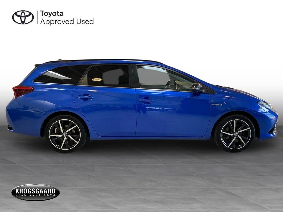 Toyota Auris 1,8 Hybrid H2 Selected Touring Sports CVT 5d