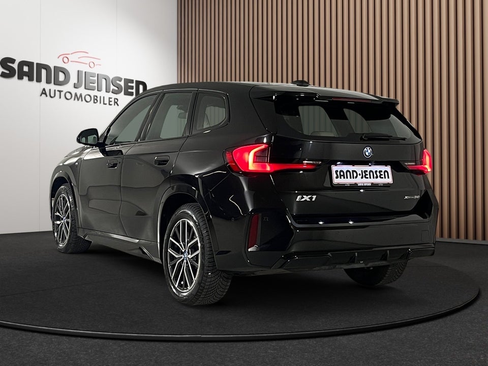 BMW iX1 xDrive30 M-Sport 5d
