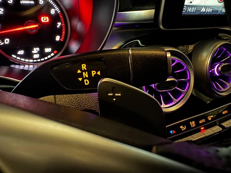 Mercedes C400 3,0 AMG Line stc. aut. 4Matic 5d