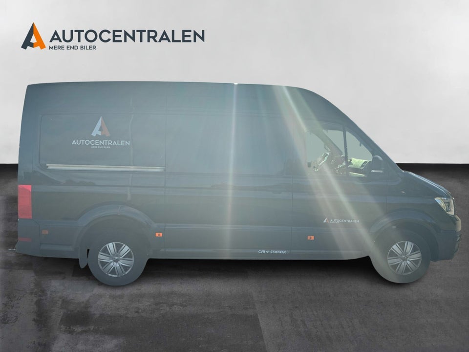 VW Crafter 35 2,0 TDi 177 Kassevogn L3H3 aut.