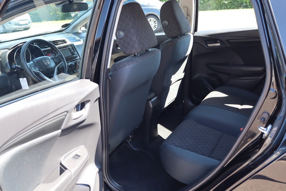 Honda Jazz 1,3 i-VTEC Elegance CVT 5d