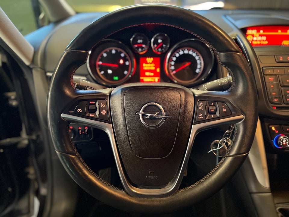 Opel Zafira Tourer 2,0 CDTi 130 Enjoy 7prs 5d