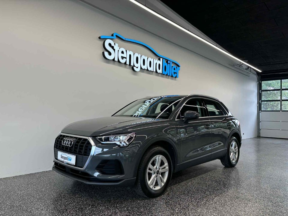 Audi Q3 45 TFSi e Attitude plus S-tr. 5d