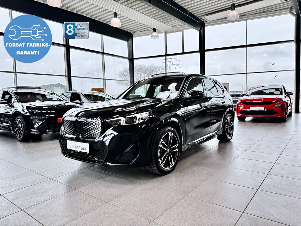 BMW iX1 xDrive30 Fully Charged M-Sport 5d
