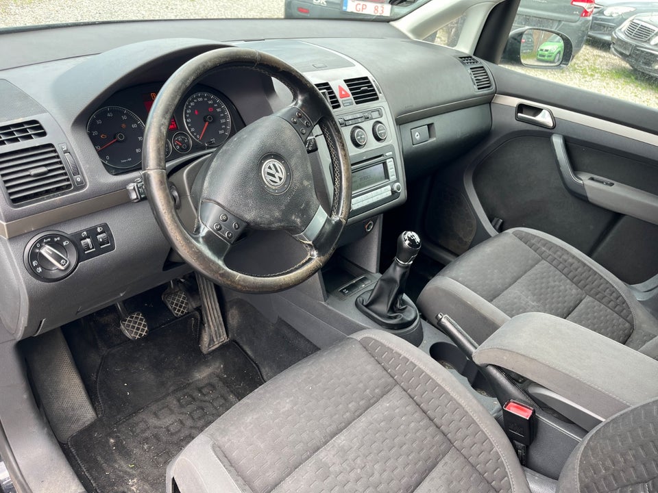 VW Touran 1,4 TSi 140 Trendline 7prs 5d