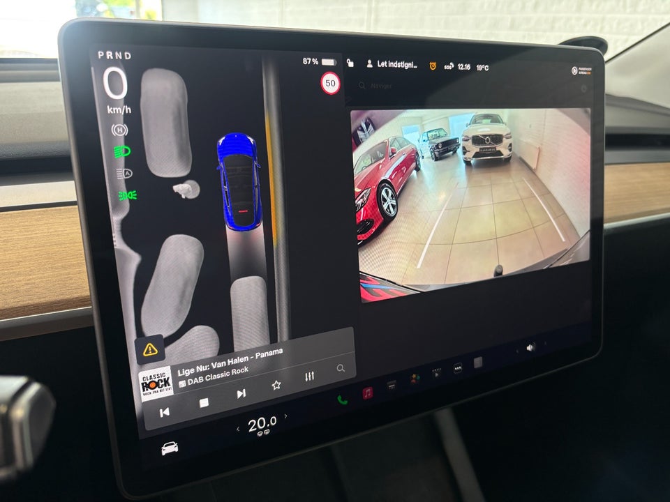 Tesla Model Y Long Range AWD 5d