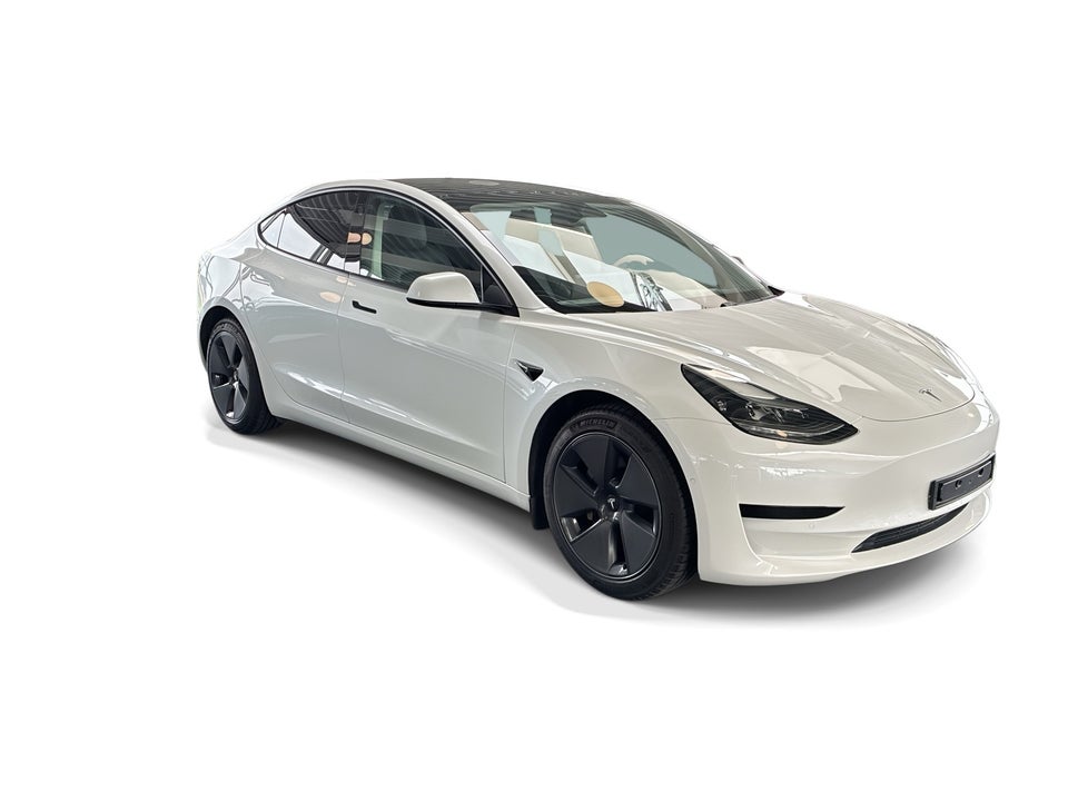 Tesla Model 3 Standard Range+ RWD 4d