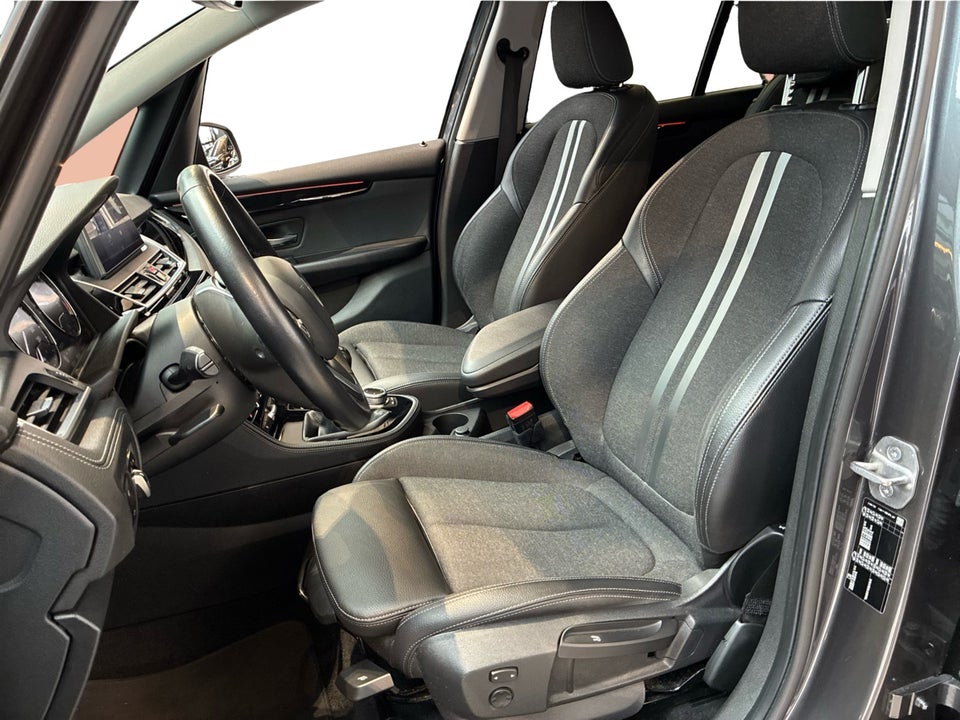 BMW 216i 1,5 Gran Tourer Sport Line 7prs 5d