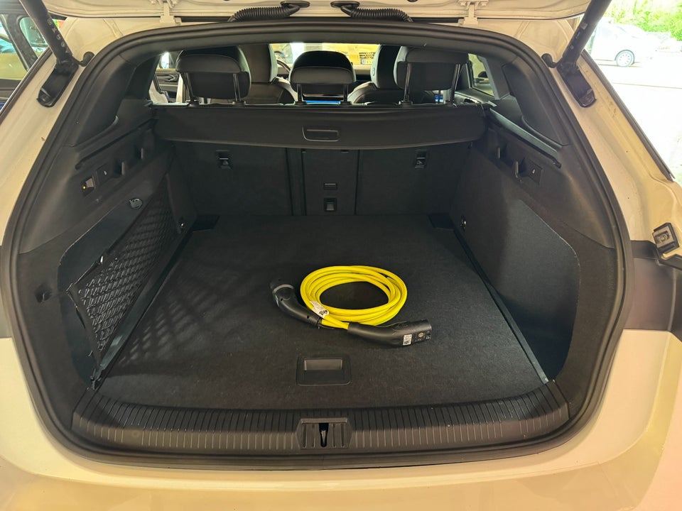 VW ID.7 77 Pro Tourer 5d