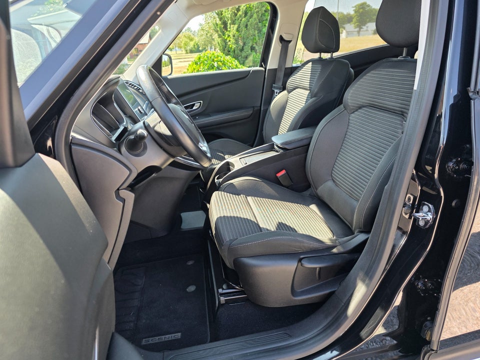 Renault Grand Scenic IV 1,2 TCe 130 Zen 5d